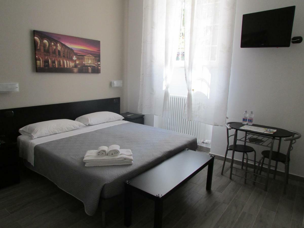 Affittacamere Verona In Bagian luar foto